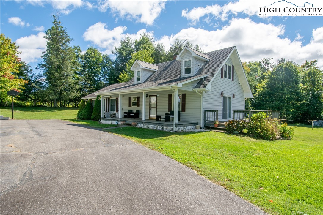 364 Hartsoe Road Warrensville, NC 28693 - Photo 9 of 45 Gallery Image 9