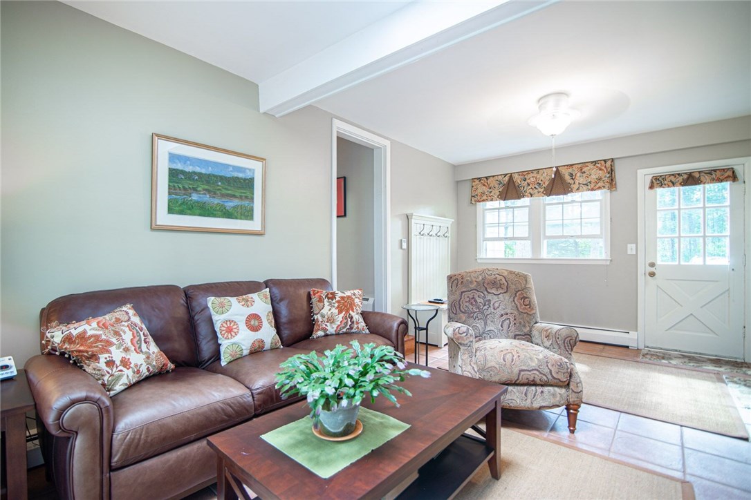 36 Paine Road Cumberland, RI 02864 - Photo 10 of 35 Gallery Image 10