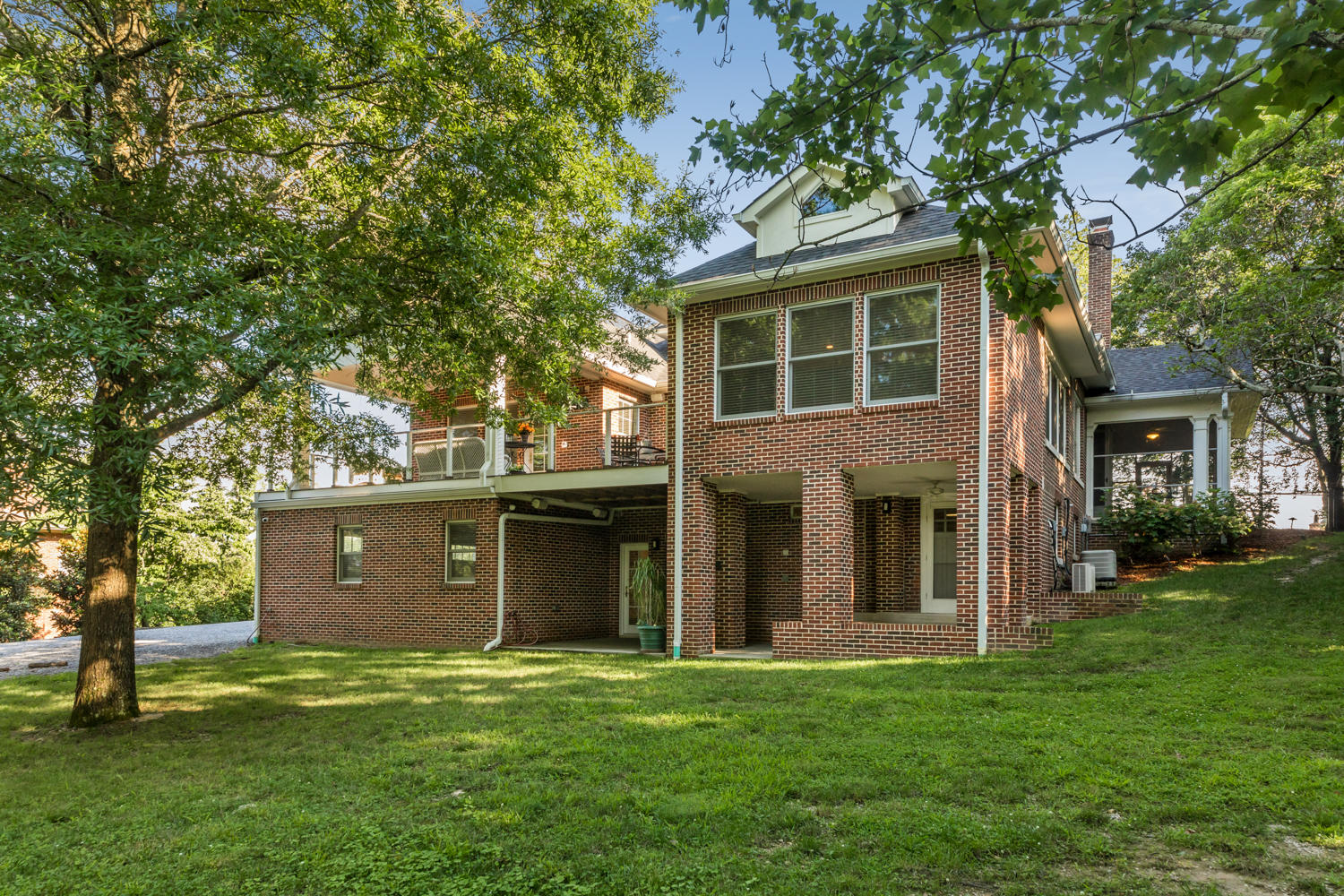 1113 East Dallas Road Chattanooga, TN 37405 - Photo 10 of 60 1113_E_Dallas_Rd