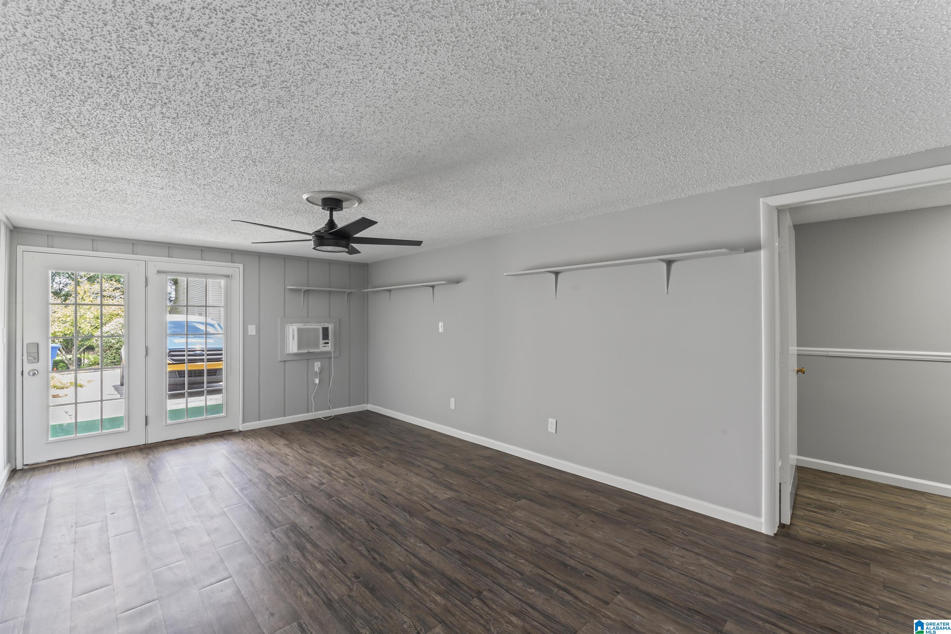 101 Running Brook Road, Unit 101 Hoover, AL 35226 - Photo 2 of 31