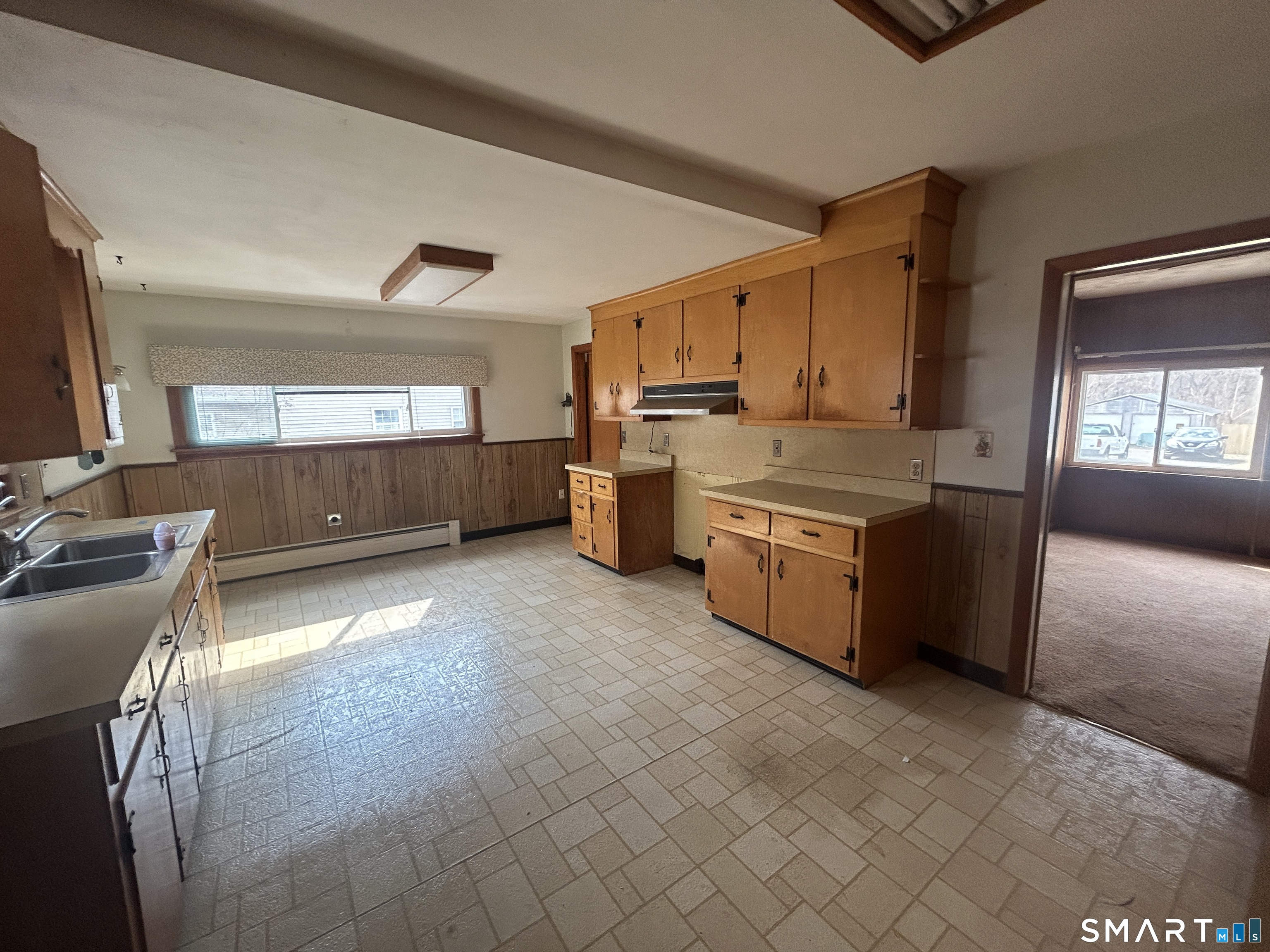 13 Jubrey Lane Windsor Locks, CT 06096 - Photo 12 of 28