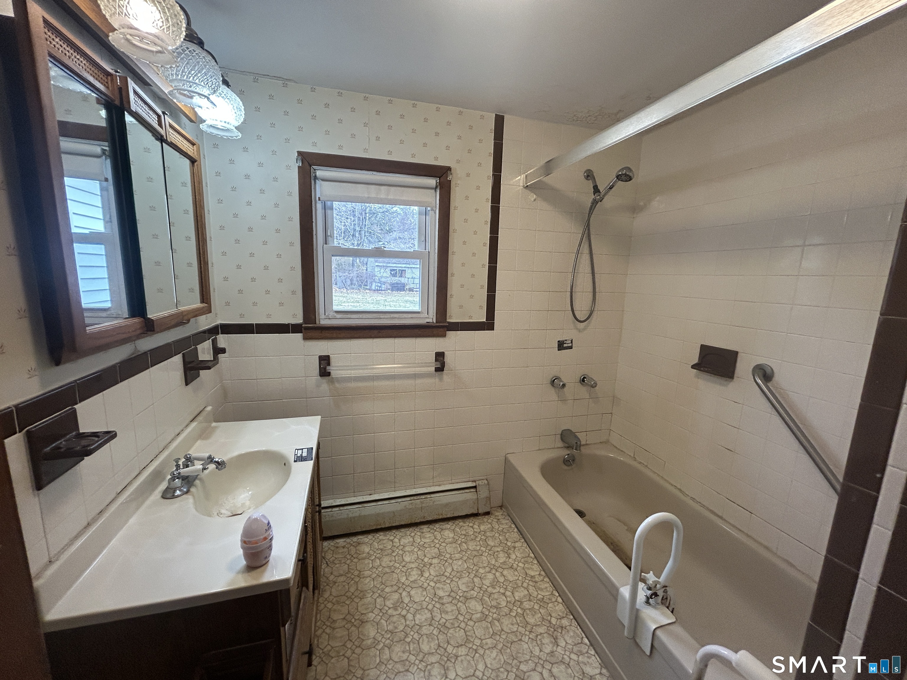 13 Jubrey Lane Windsor Locks, CT 06096 - Photo 16 of 28