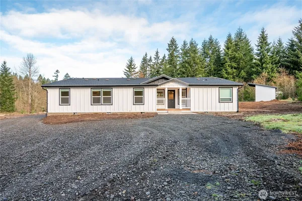 $594,000 | 1728 Spirit Lake Highway, Castle Rock, WA 98611