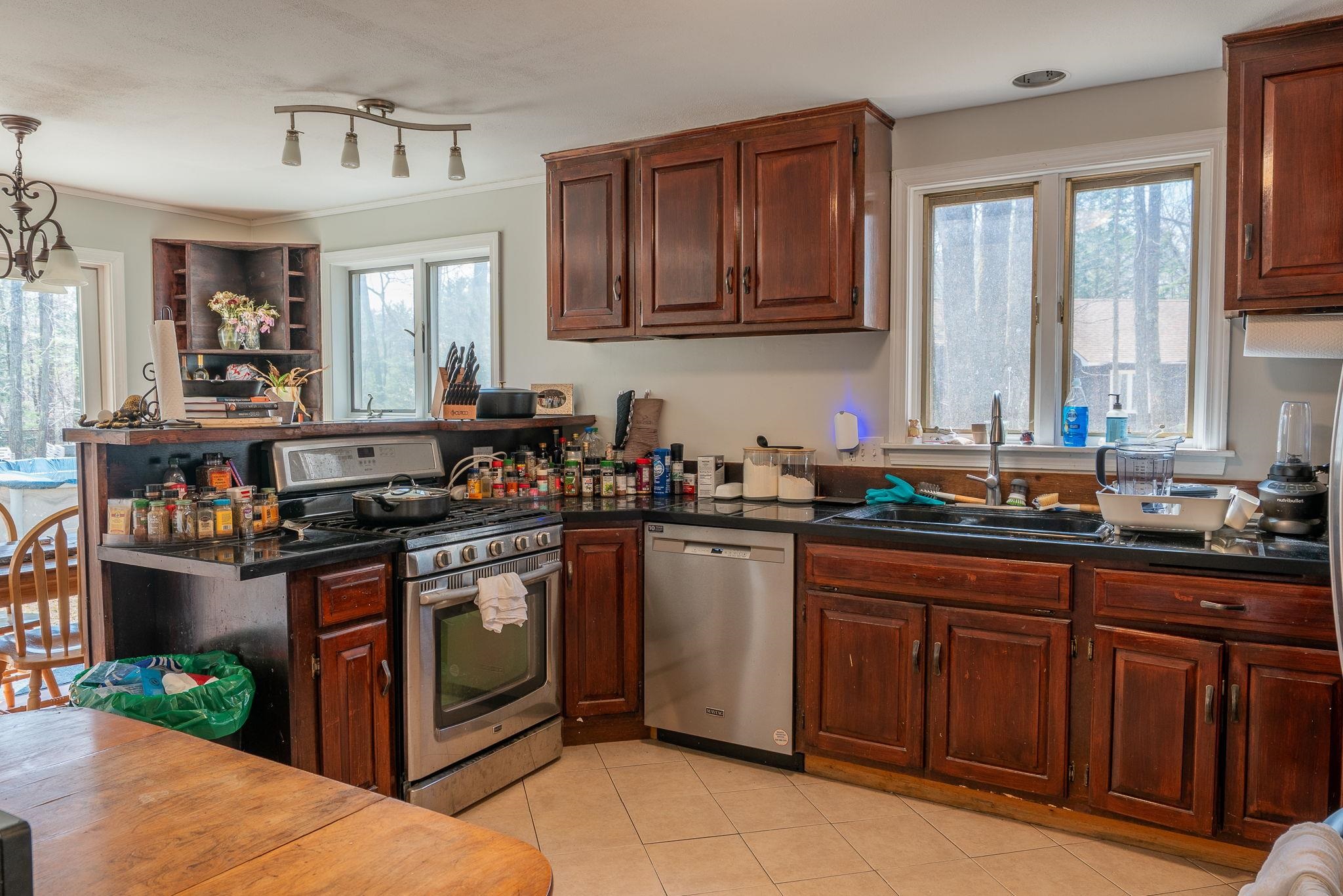 121 Glen Hill Road Dover, NH 03820 - Photo 2 of 49 Gallery Image 2