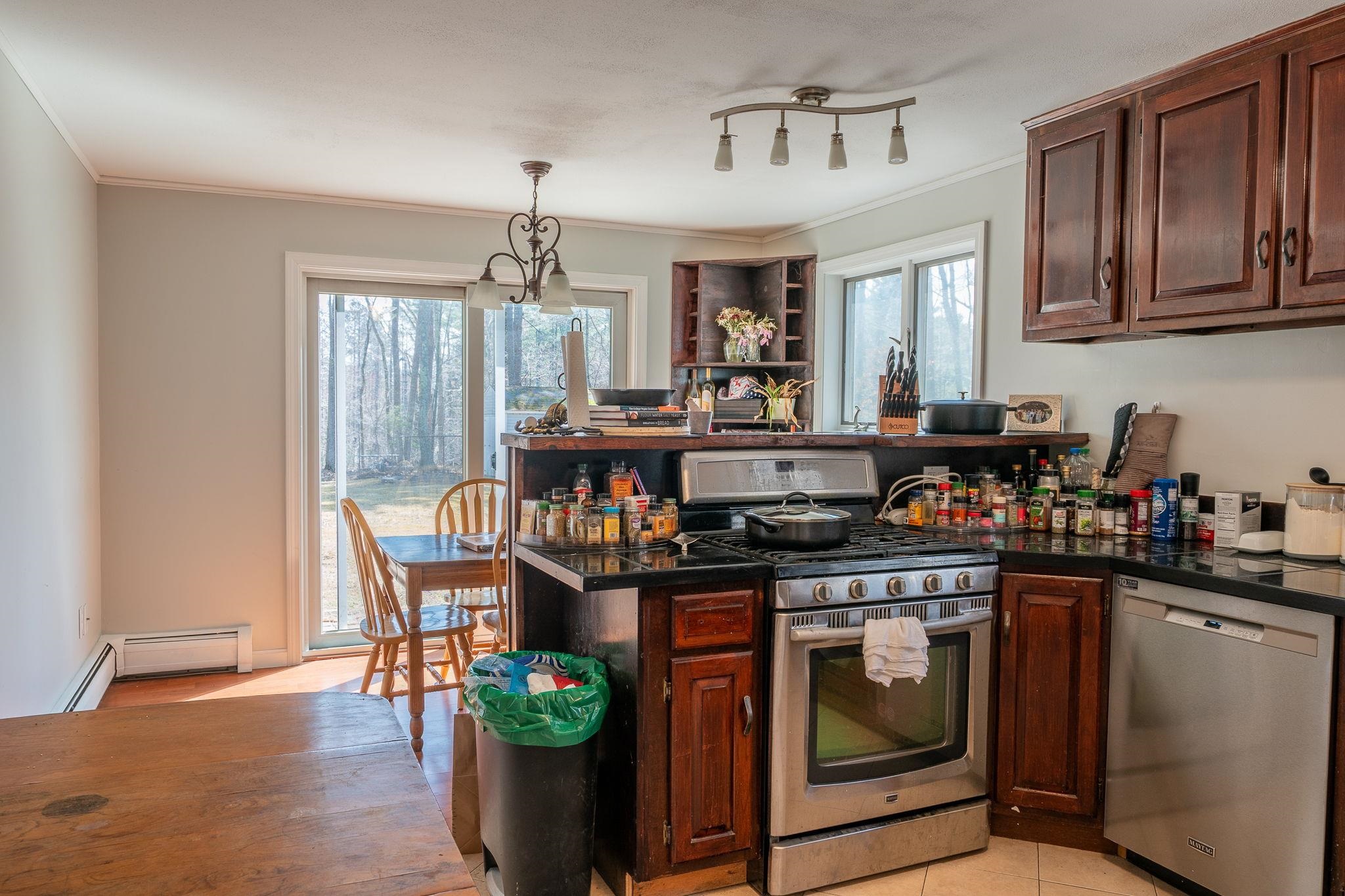 121 Glen Hill Road Dover, NH 03820 - Photo 3 of 49 Gallery Image 3