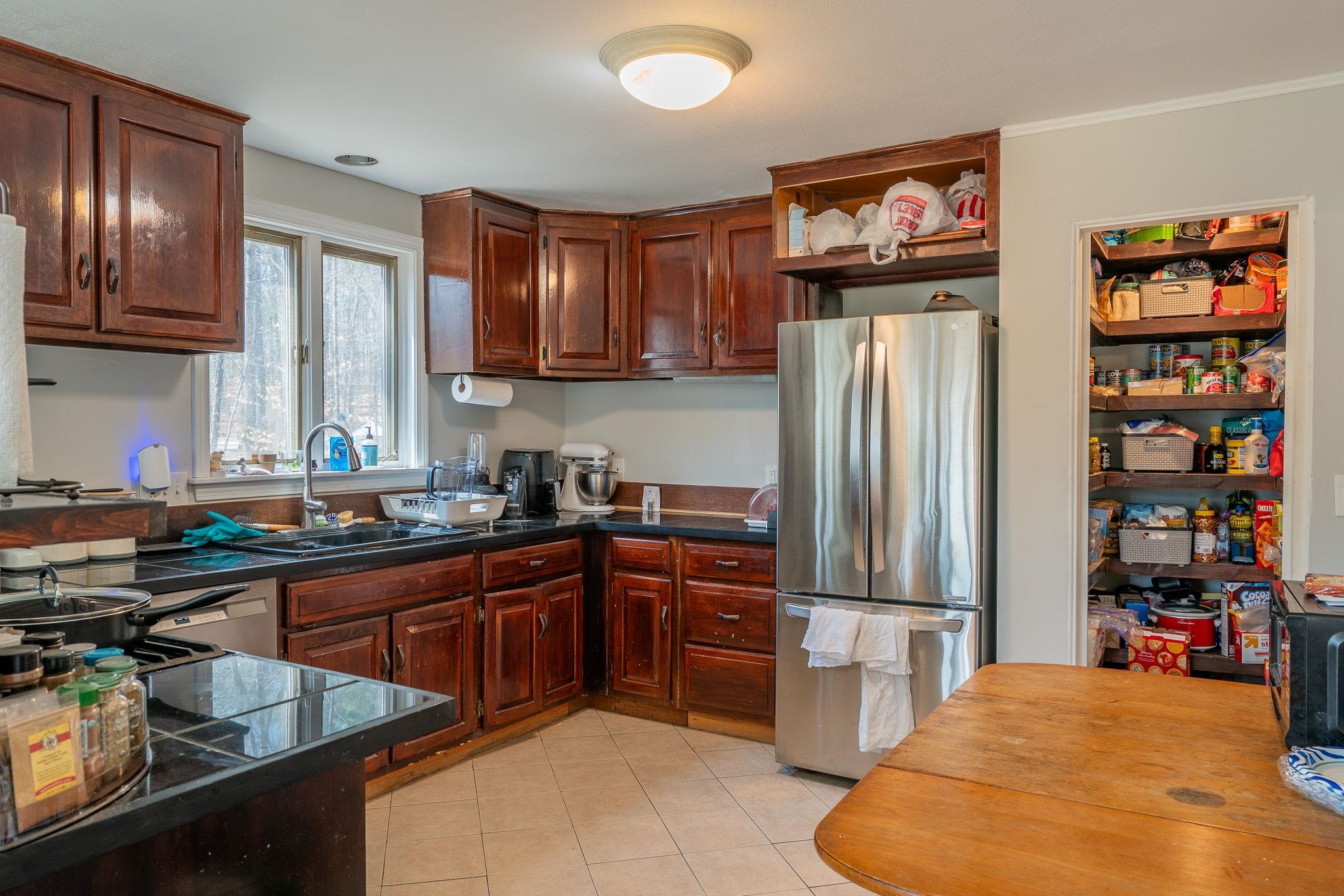 121 Glen Hill Road Dover, NH 03820 - Photo 4 of 49 Gallery Image 4