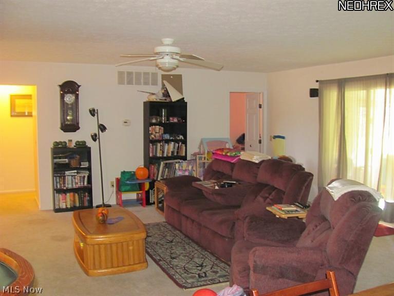 17505 Drake Road Strongsville, OH 44136 - Photo 3 of 11 Gallery Image 3