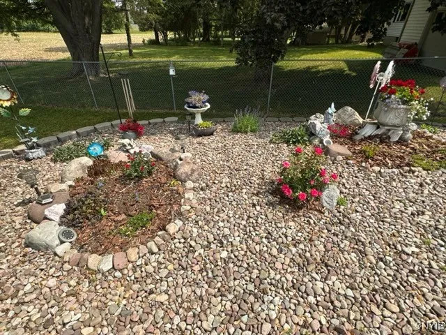 $269,900 | 109 Fairway Lane, Sherrill, NY 13461