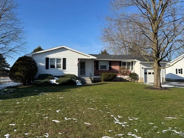 $269,900 | 109 Fairway Lane, Sherrill, NY 13461