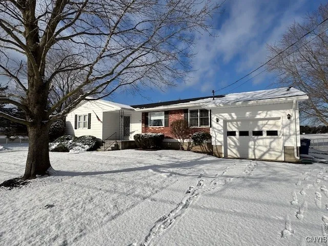 $269,900 | 109 Fairway Lane, Sherrill, NY 13461
