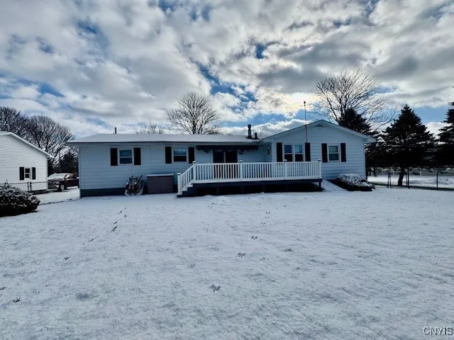 $269,900 | 109 Fairway Lane, Sherrill, NY 13461