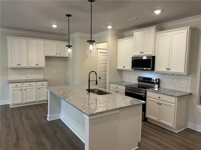 $372,270 | 4115 Millstone Park Lane, Oakwood, GA 30566