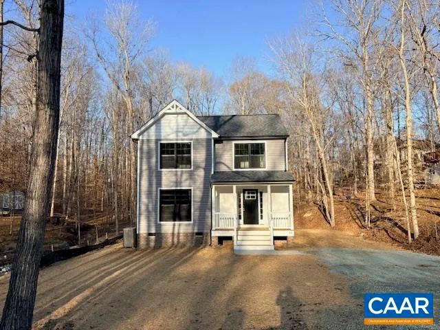 a view of a large white building