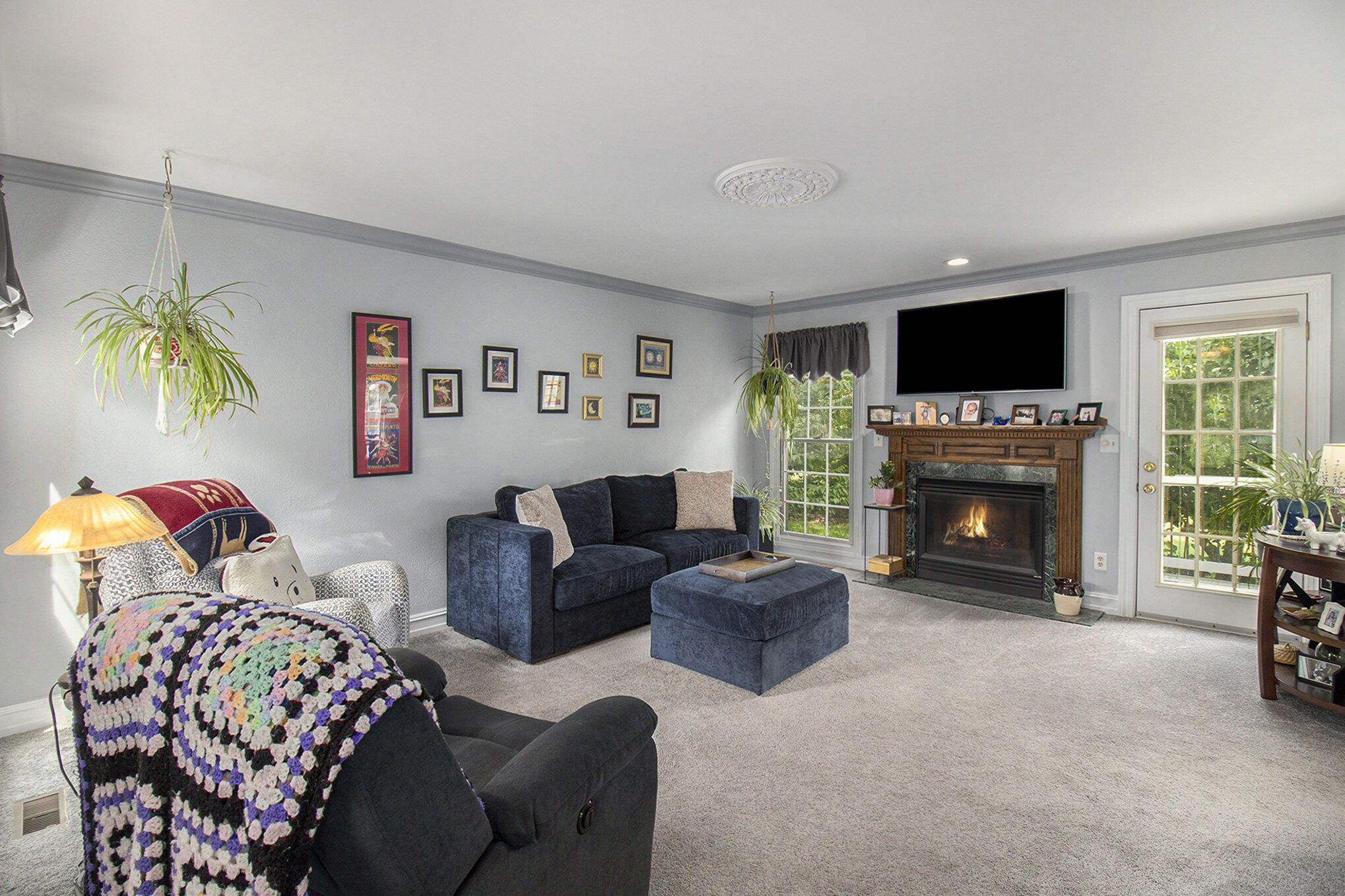 2641 Burtch Road Grass Lake, MI 49240 - Photo 4 of 28 Living Room