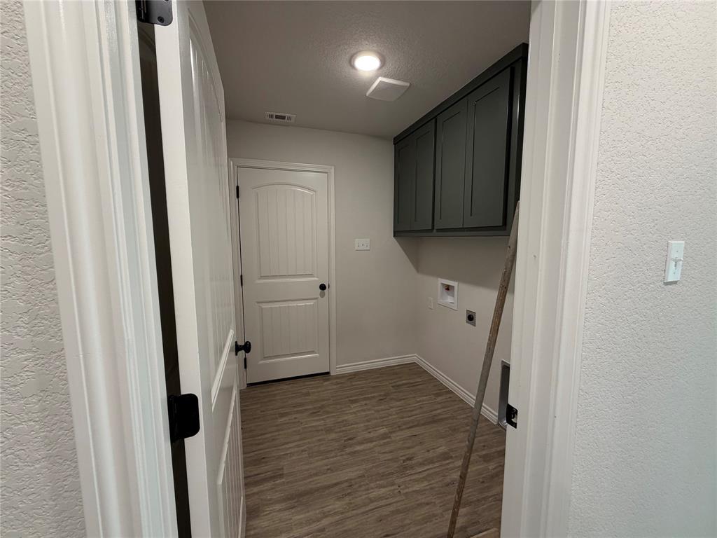 189 Altom Road Springtown, TX 76082 - Photo 4 of 8