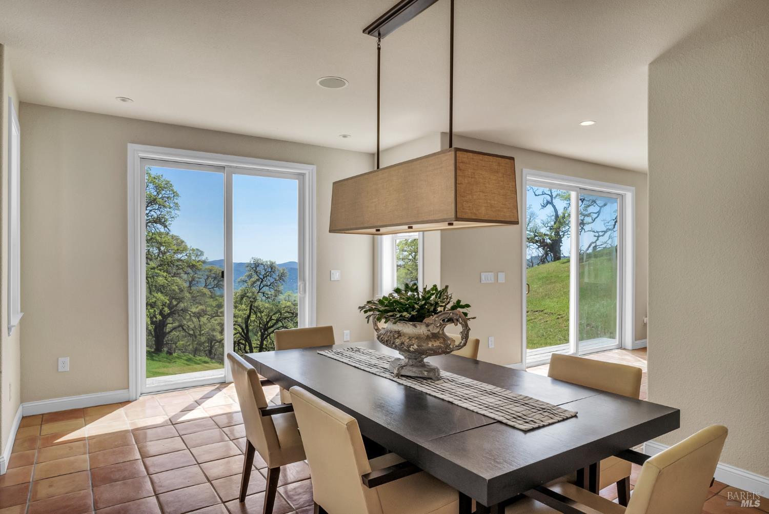 95 Longhorn Ridge Road Napa, CA 94558 - Photo 10 of 58