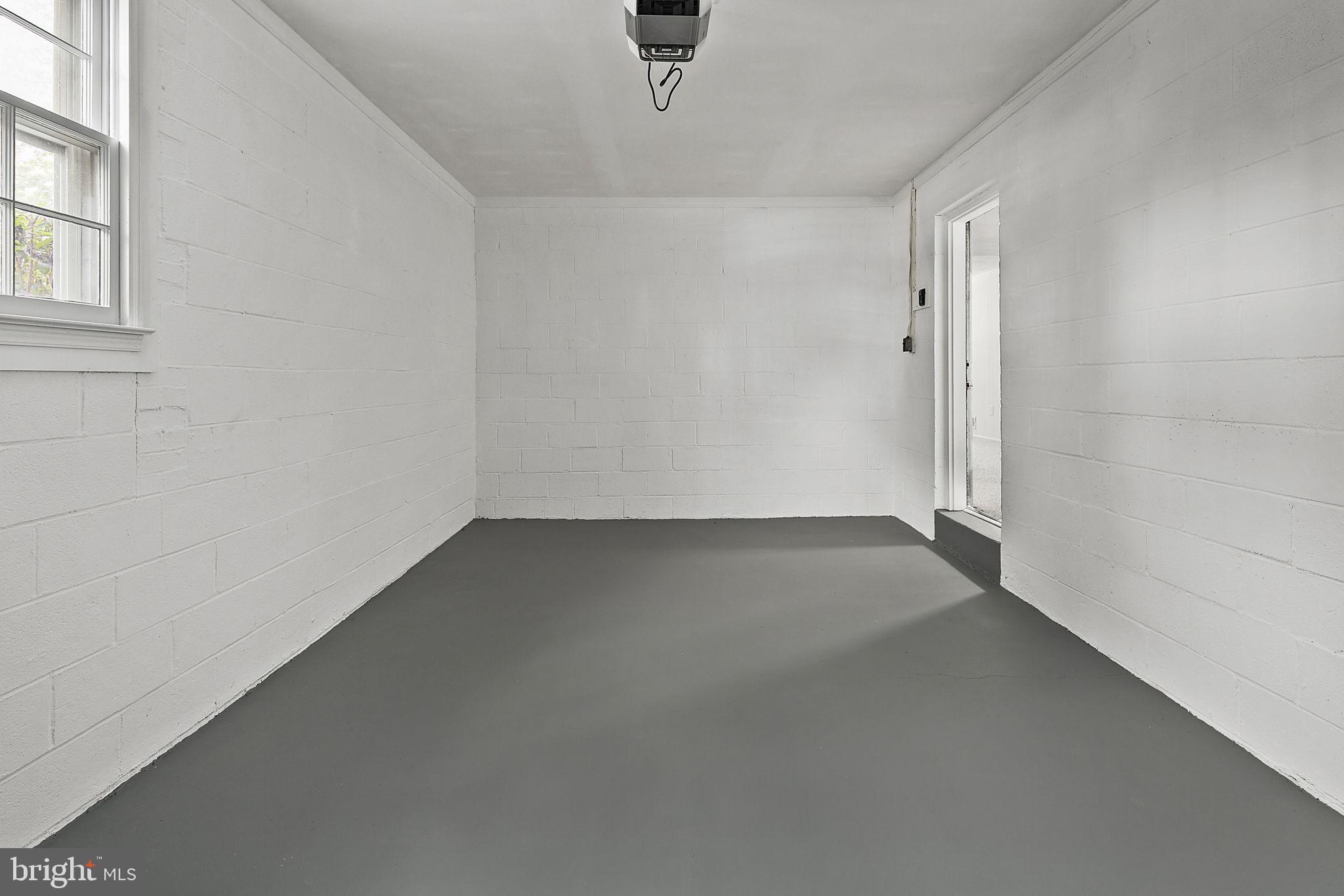 1508 Crestline Road Silver Spring, MD 20904 - Photo 23 of 31 Garage