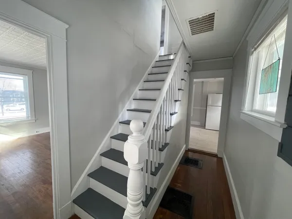 $1,900 | 23 Chester Court, Laconia, NH 03246