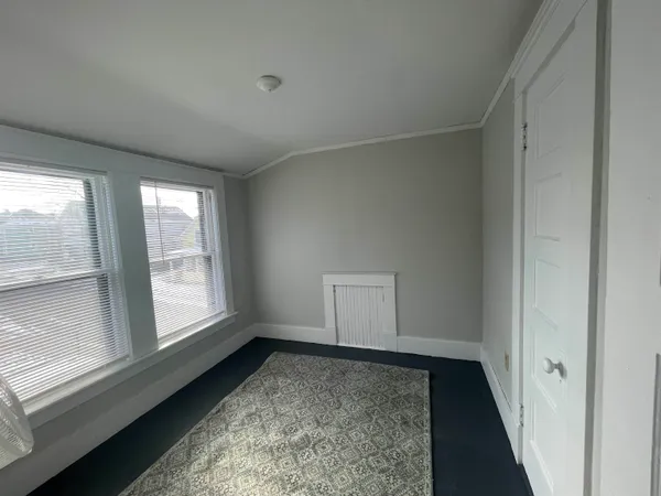 $1,900 | 23 Chester Court, Laconia, NH 03246