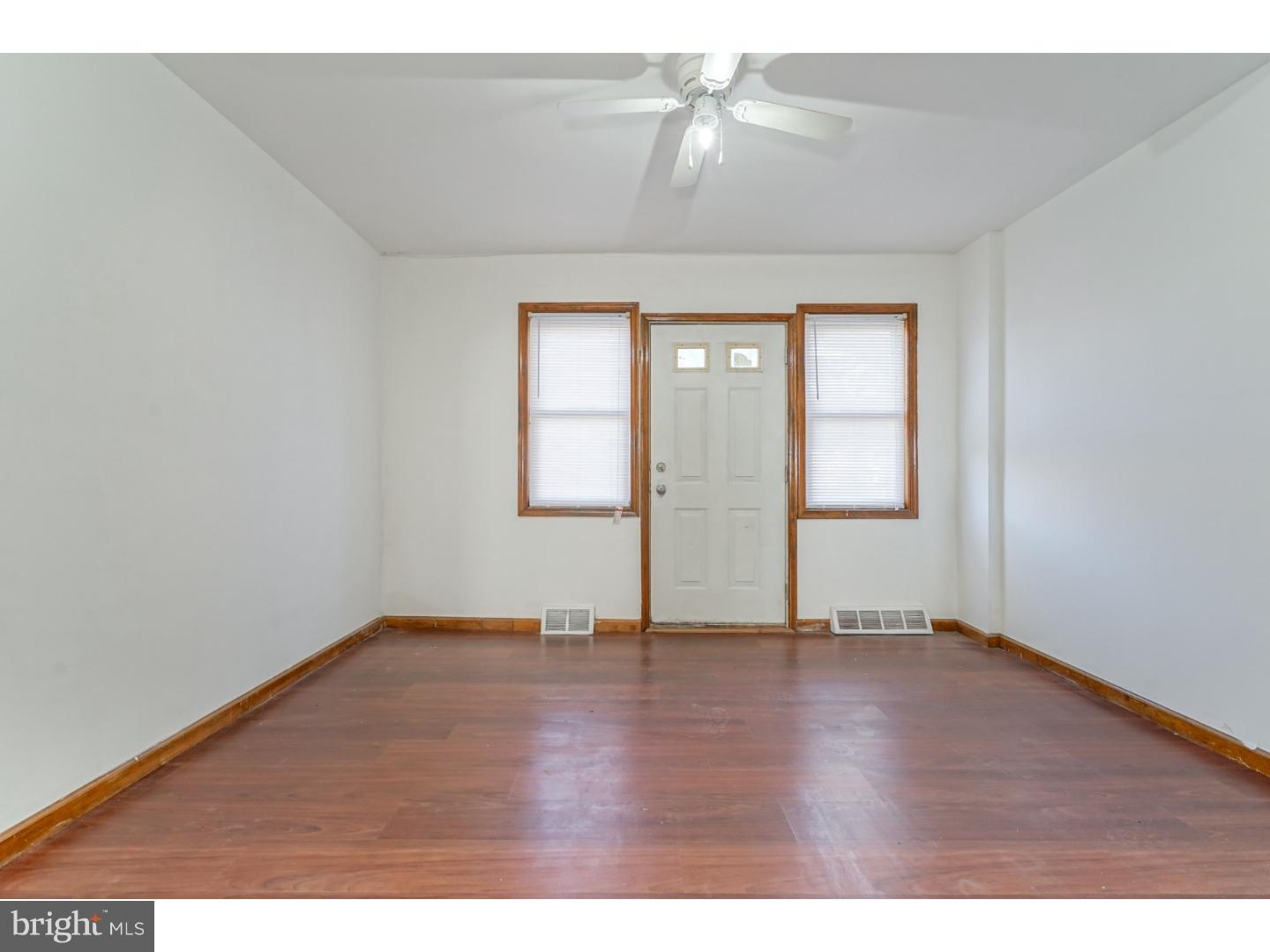 1248 South Merrimac Road Camden, NJ 08104 - Photo 2 of 18