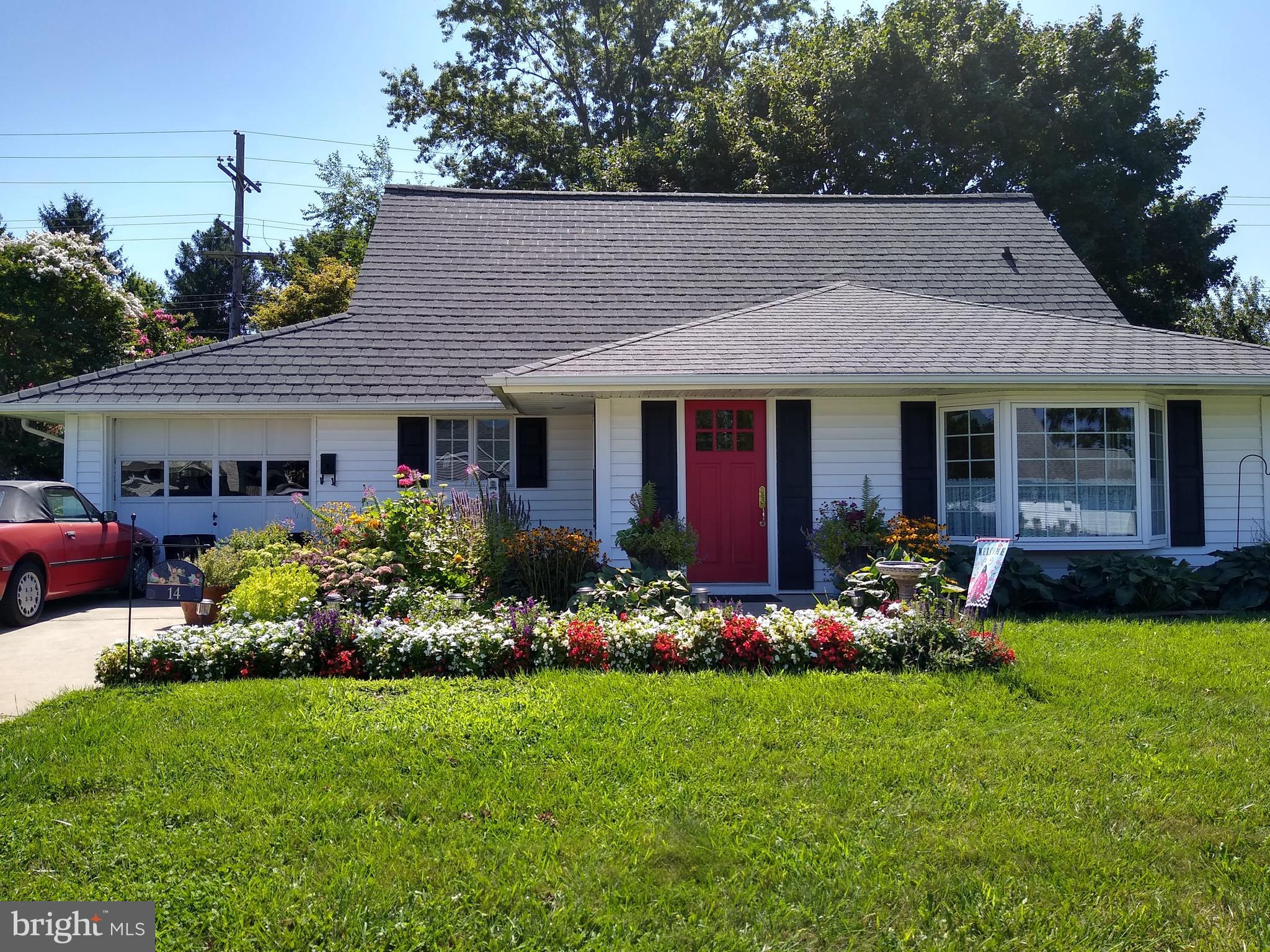 14 Hamlet Road Levittown, PA 19056 - Photo 1 of 47 Welcome Home !