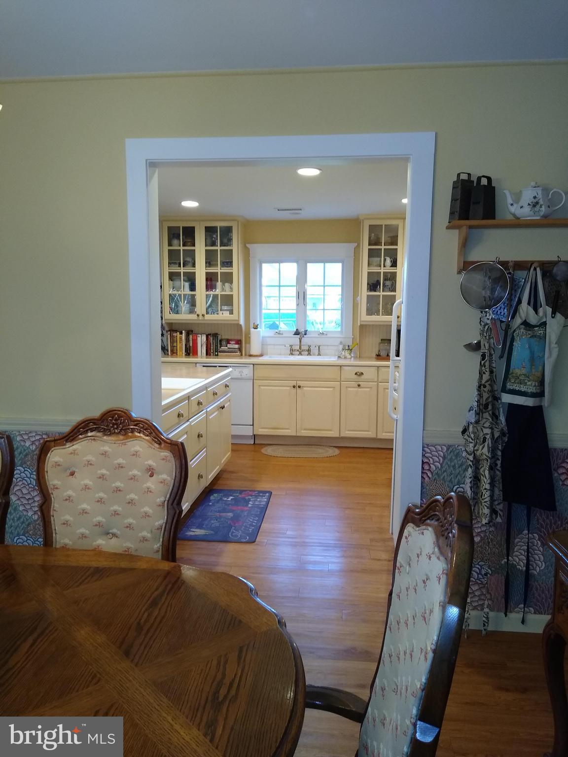 14 Hamlet Road Levittown, PA 19056 - Photo 16 of 47 Dinning Room