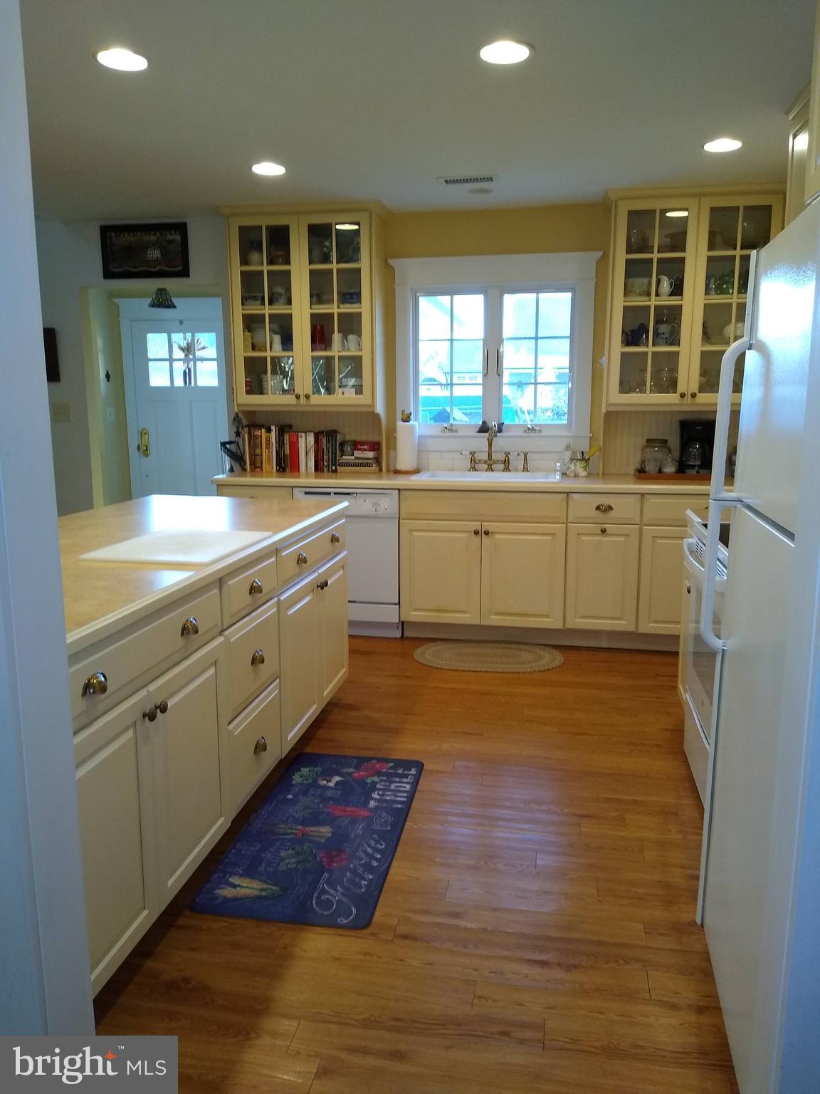 14 Hamlet Road Levittown, PA 19056 - Photo 17 of 47 Kitchen View from Dinning room