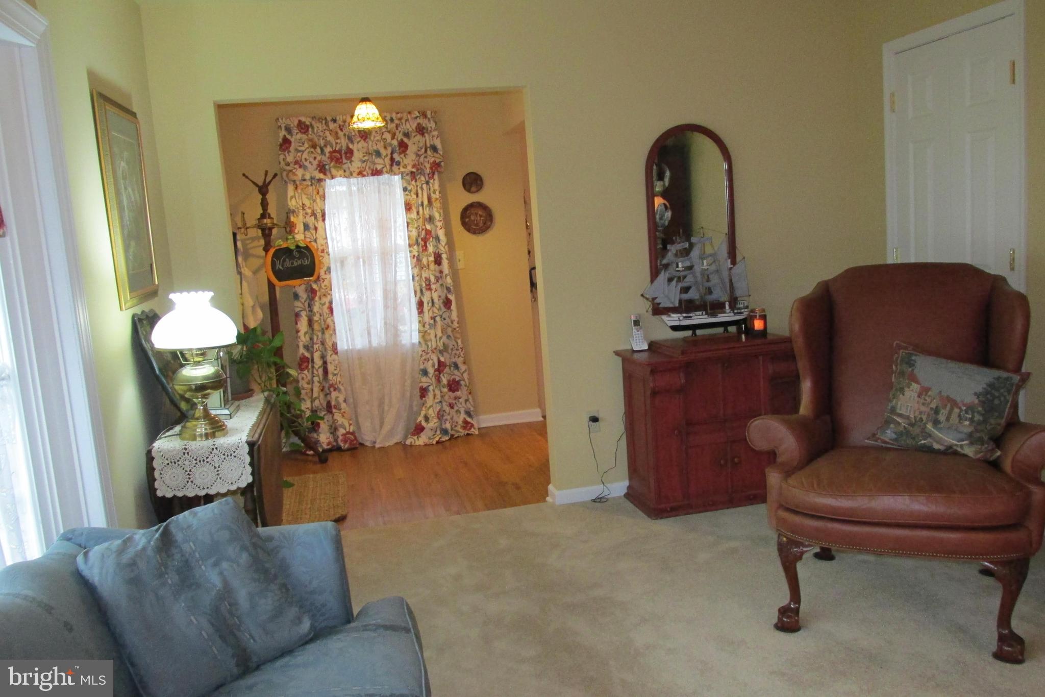 14 Hamlet Road Levittown, PA 19056 - Photo 7 of 47 Great Room