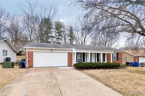 $1,600 | 6918 Candlewick Way, Florissant, MO 63033
