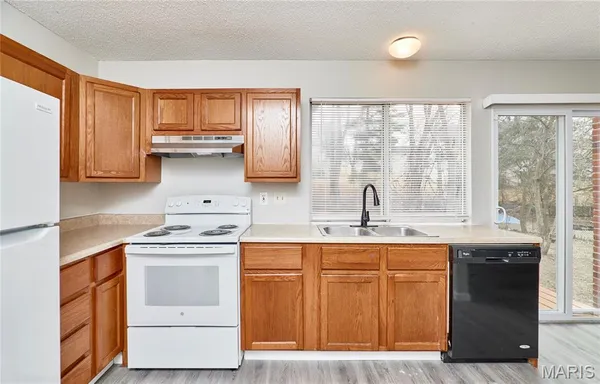 $1,600 | 6918 Candlewick Way, Florissant, MO 63033