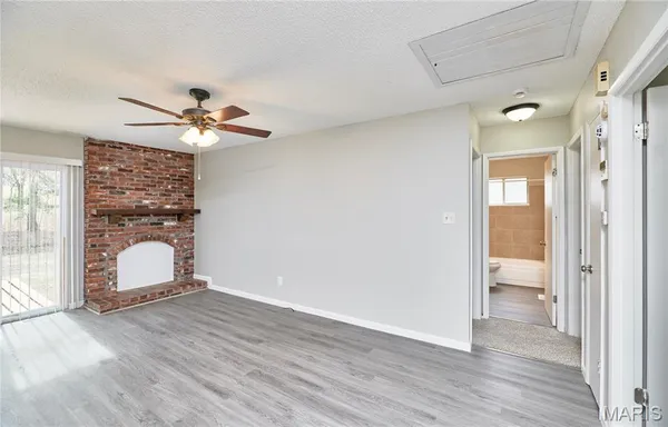 $1,600 | 6918 Candlewick Way, Florissant, MO 63033