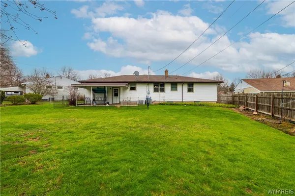 $225,000 | 31 Jefferson Drive, Lockport City, NY 14094