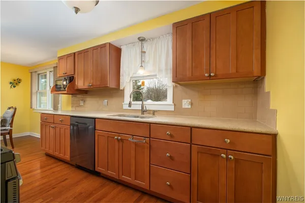 $225,000 | 31 Jefferson Drive, Lockport City, NY 14094