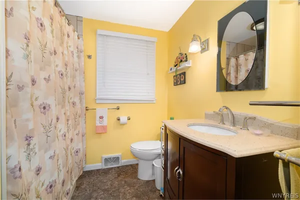 $225,000 | 31 Jefferson Drive, Lockport City, NY 14094