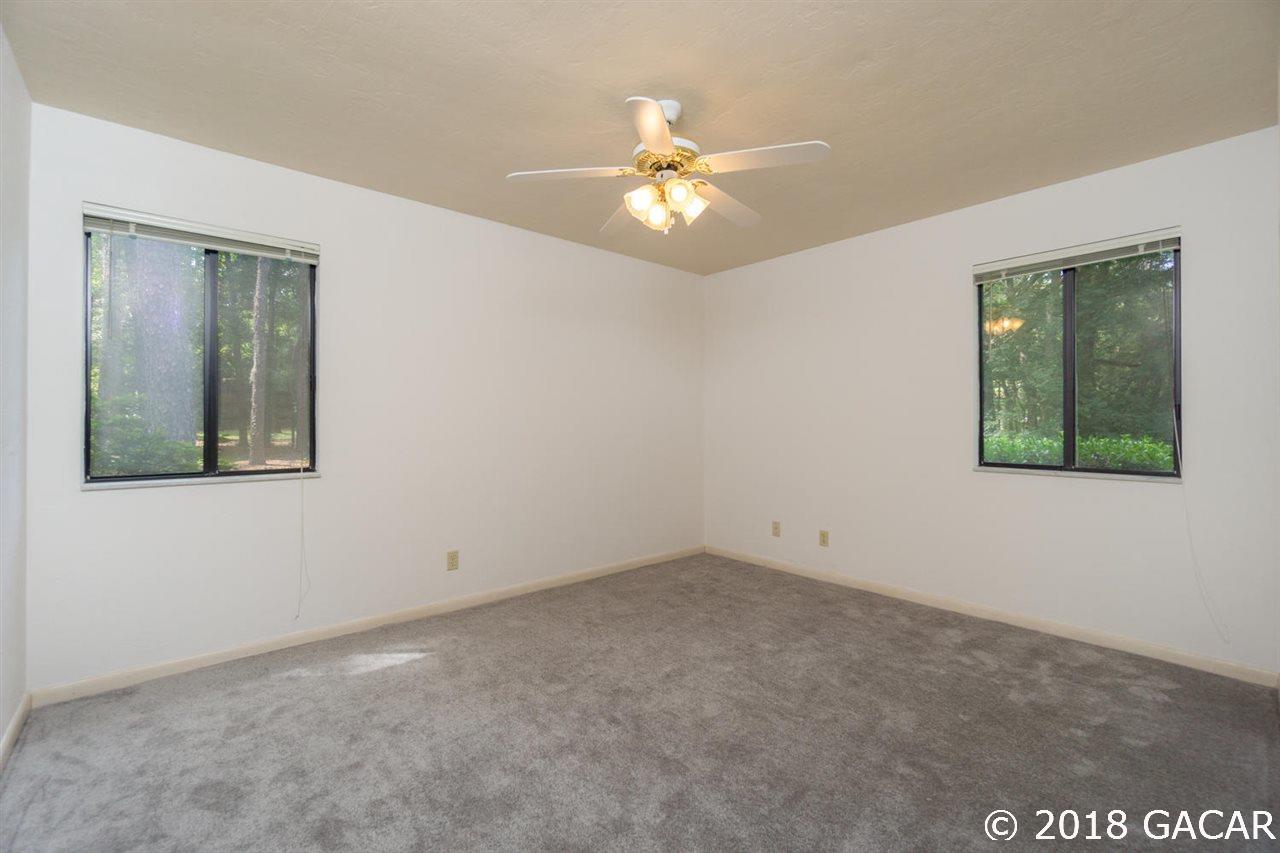 10219 Southwest 13th Place Gainesville, FL 32607 - Photo 6 of 25 Gallery Image 6
