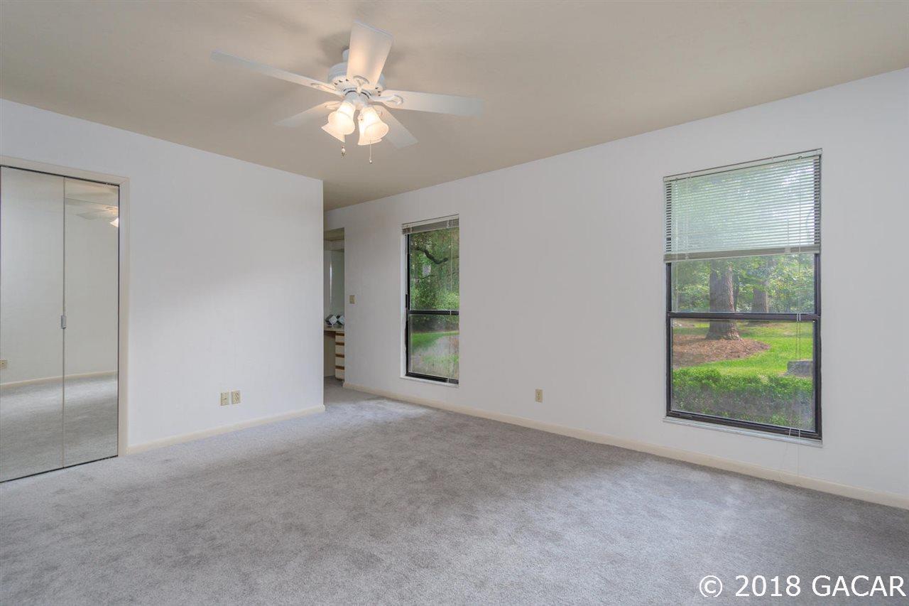 10219 Southwest 13th Place Gainesville, FL 32607 - Photo 10 of 25 Gallery Image 10