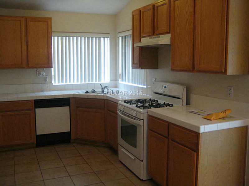 986 Ridge Path Avenue Henderson, NV 89015 - Photo 5 of 32 Property Photo.