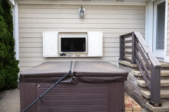 $849,900 | 118 South Harrison Street, New Buffalo, MI 49117