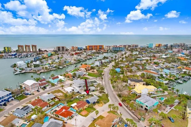 $300,000 | 411 Virginia Avenue, Madeira Beach, FL 33708