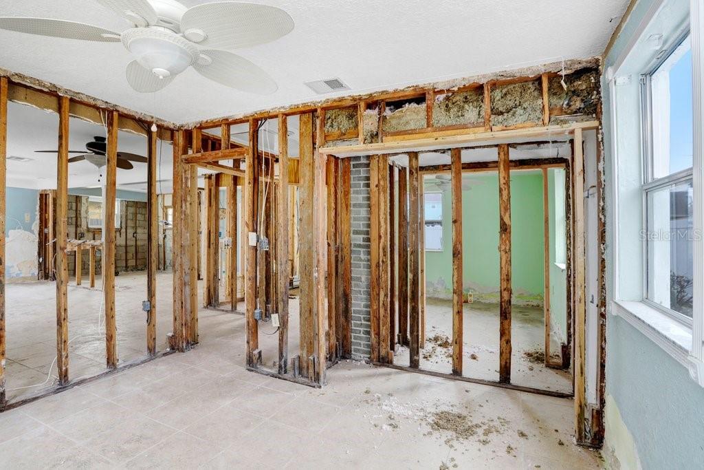 411 Virginia Avenue Madeira Beach, FL 33708 - Photo 5 of 25