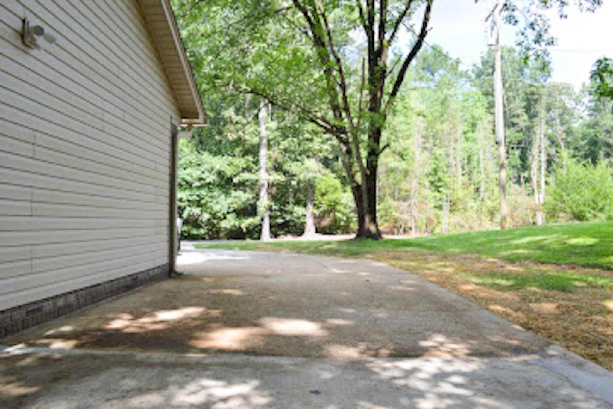 623 Parkburg Road Pinson, TN 38366 - Photo 7 of 38 Photo 7