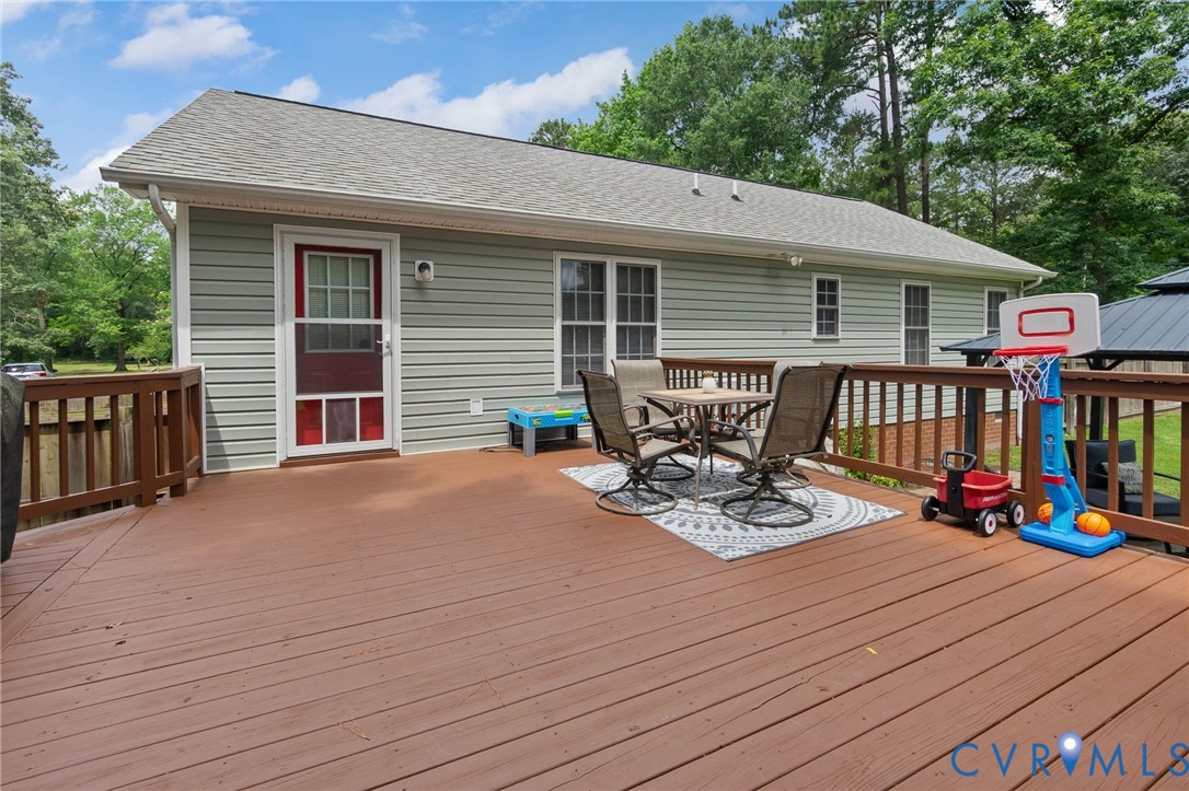 11211 Quaker Road Dinwiddie, VA 23841 - Photo 34 of 52