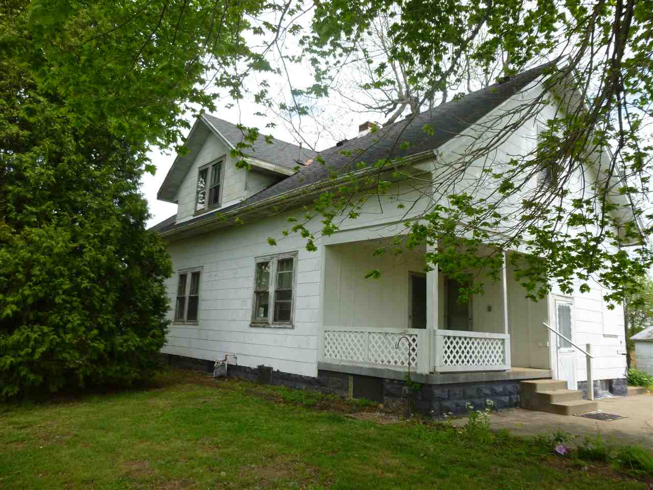 8000 Marx Road Evansville, IN 47720 - Photo 1 of 31 Gallery Image 1