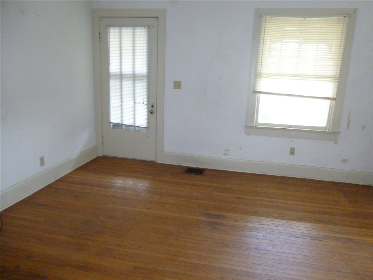 8000 Marx Road Evansville, IN 47720 - Photo 4 of 31 Gallery Image 4