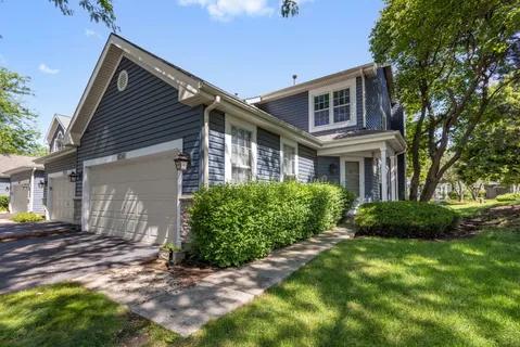 $319,900 | 1059 Ridgefield Circle, Carol Stream, IL 60188