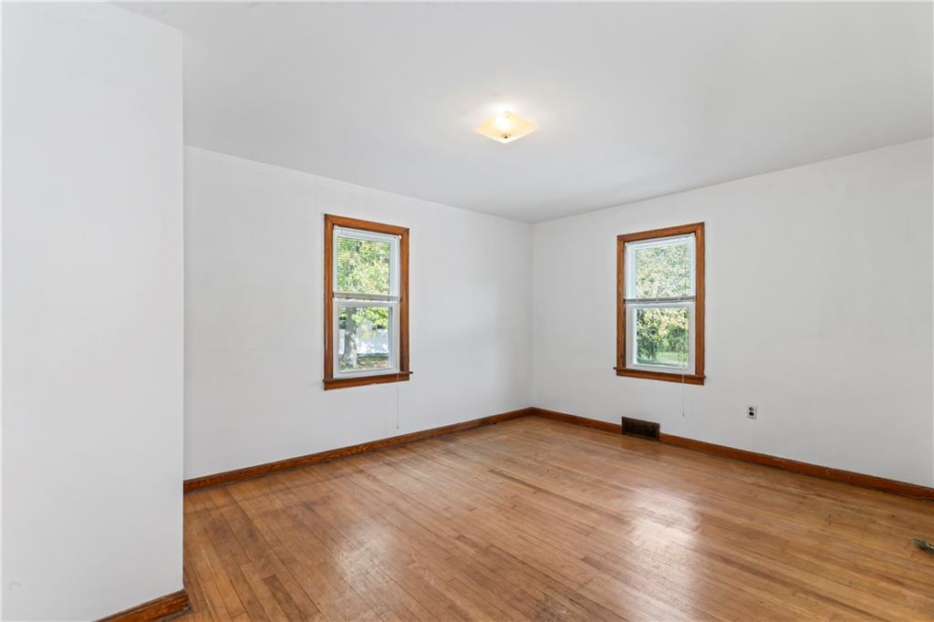 122 Georgetown Road Beaver Falls, PA 15010 - Photo 24 of 44 an empty room with windows