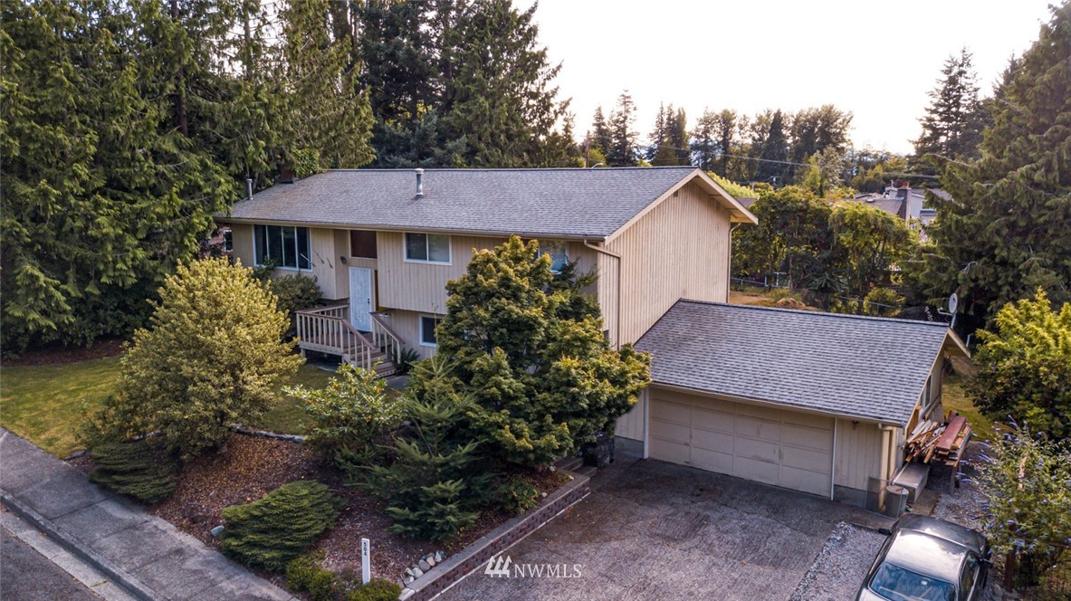 504 Mulberry Road Bellingham, WA 98225 - Photo 1 of 13