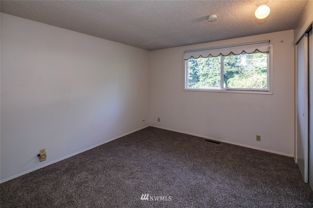 504 Mulberry Road Bellingham, WA 98225 - Photo 8 of 13
