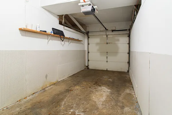 a view of a garage