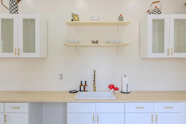 $230,000 | 1061 Shaw Place, Memphis, TN 38126